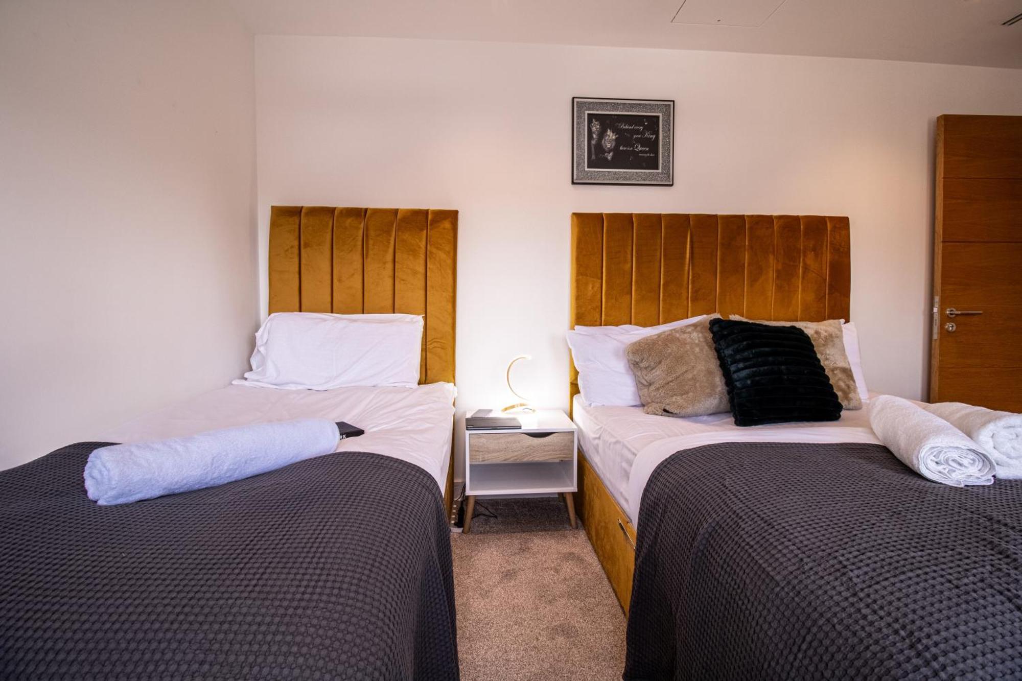 Luxurious 1-Bedroom Penthouse In Marble Arch 71 Londres Exterior foto