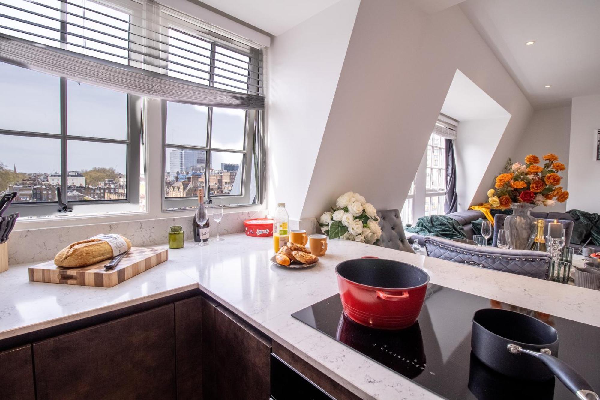 Luxurious 1-Bedroom Penthouse In Marble Arch 71 Londres Exterior foto