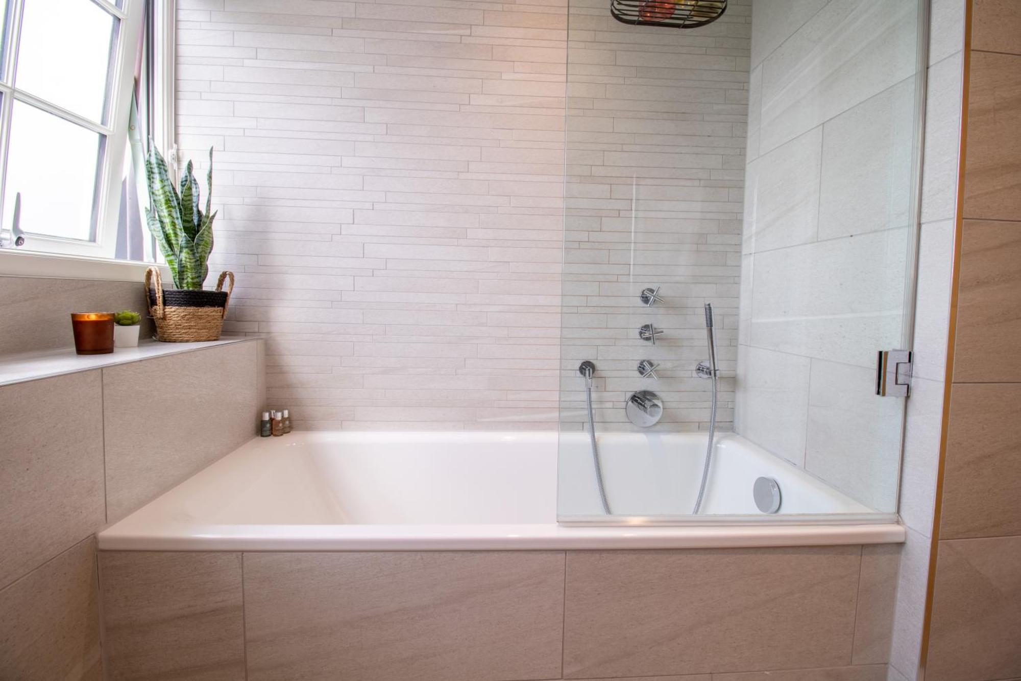 Luxurious 1-Bedroom Penthouse In Marble Arch 71 Londres Exterior foto